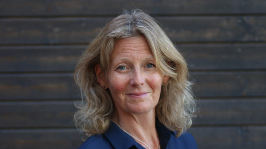 Porträttbild på Erica Sjöberg