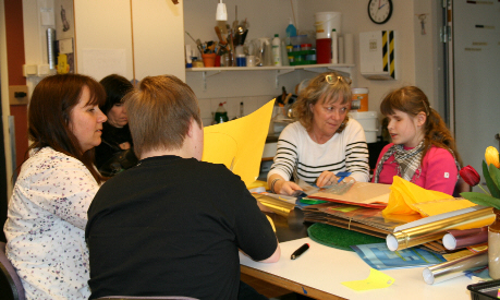 Nova har bild- och formlektion på Ekeskolan