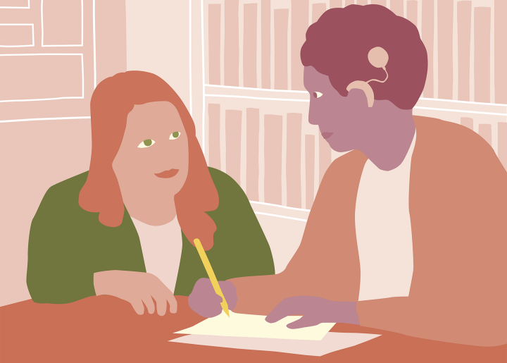 Illustrationen visar en lärare och en elev i ett klassrum. Eleven bär ett kokleaimplantat.